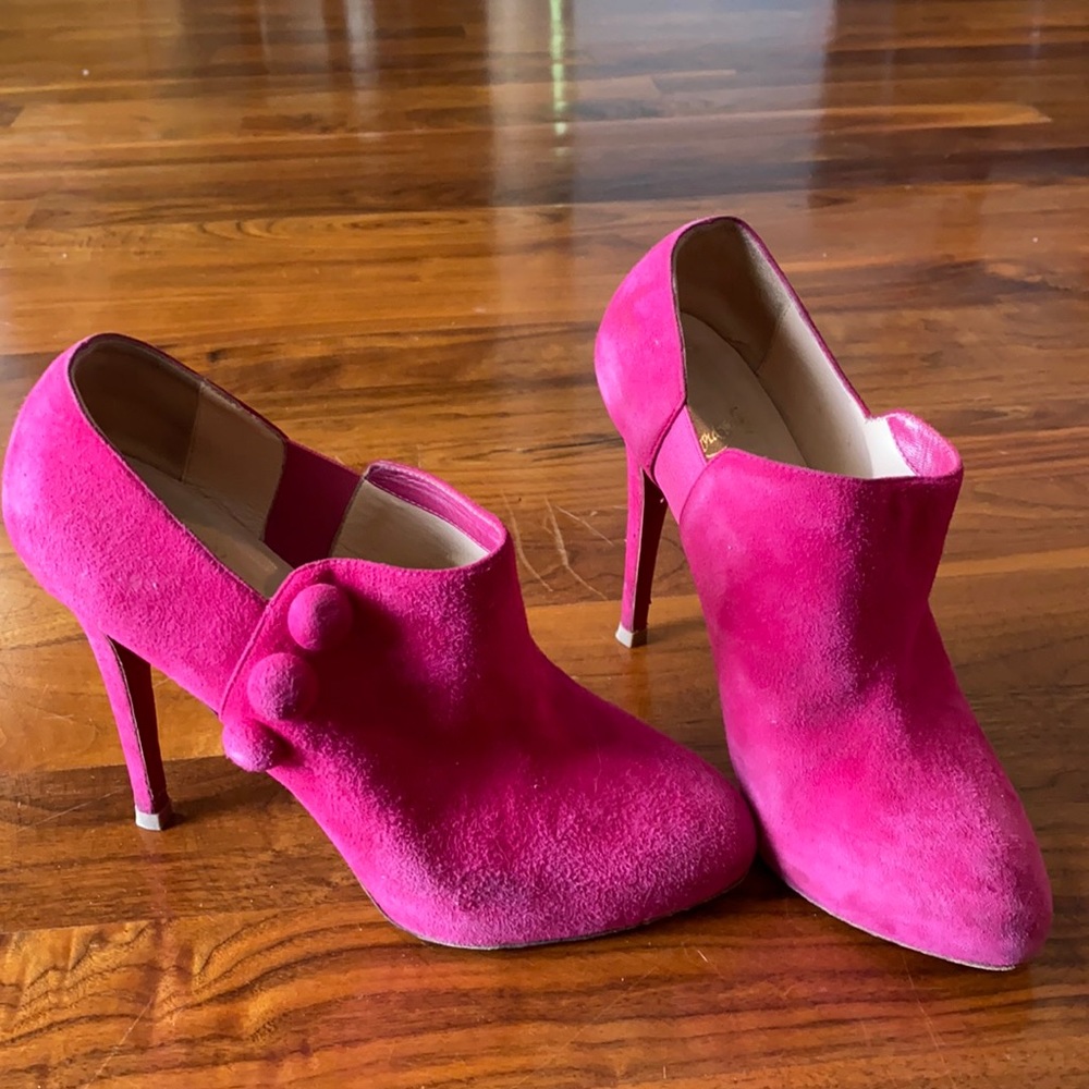 Pink heeled booties Christian Louboutin